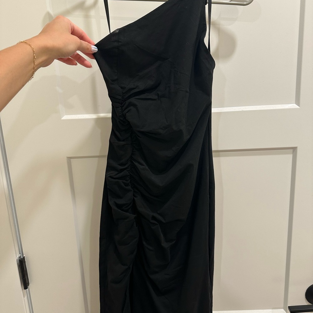 Superdown Black One Shoulder Sheath Dress